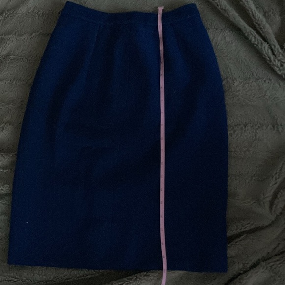 Lucia 100% pure wool vintage skirt suit - Picture 9 of 12